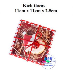 HỘP BÁNH GIÁNG SINH SỌC ĐỎ VUÔNG