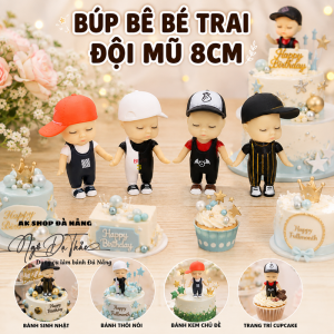 Bé trai đội mũ